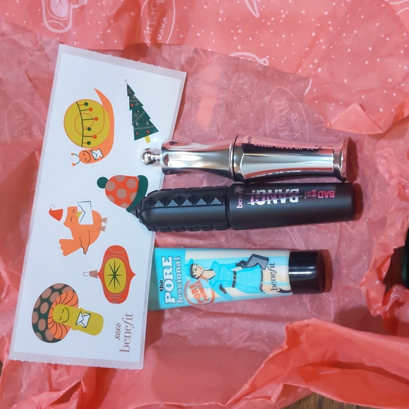 Benefits Merry Mini Mail - Picture 4 of 4